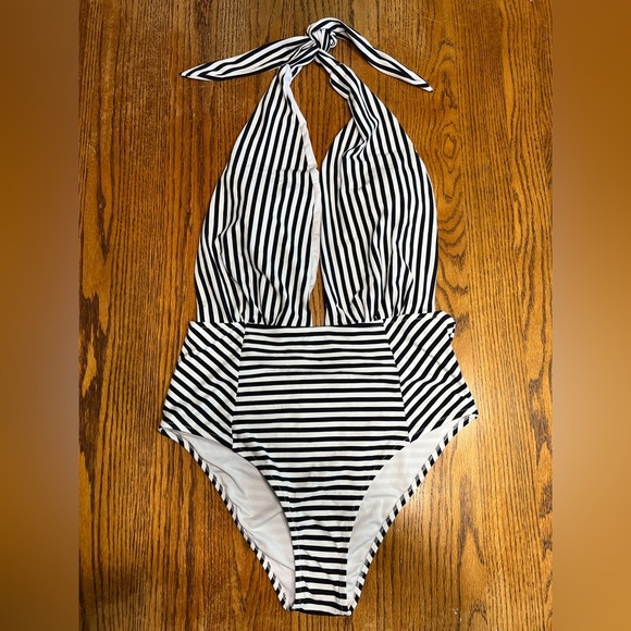 Cupshe Farewell Cambridge Stripe One-piece Swimsuit - Picture 2 of 9